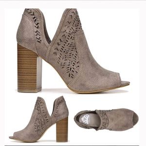 FERGALICIOUS taupe open toe booties 10
